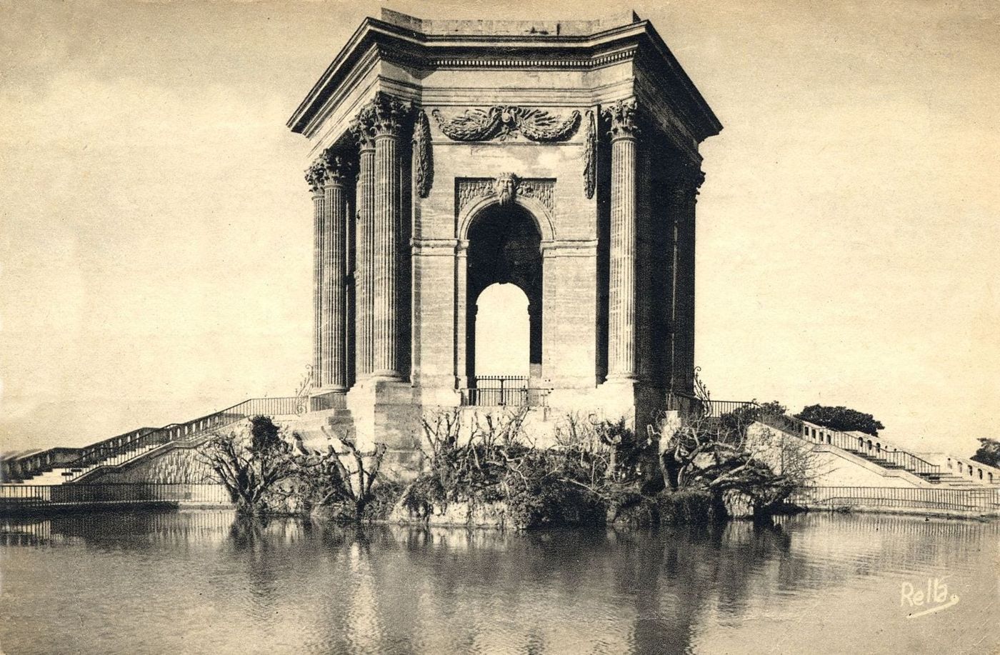 La carte postale à reconstituer
