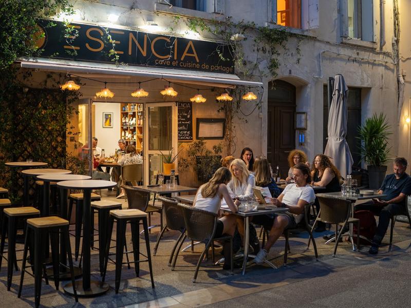 ESENCIA, restaurant et cave à vins à Montpellier — Gare Saint-Roch