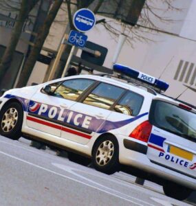 Braquage à Saint-Jean-de-Védas : ils crévent un pneu en s'échappant et laissent le butin!