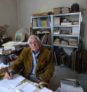 Claude Bonin-Pissarro dans son atelier