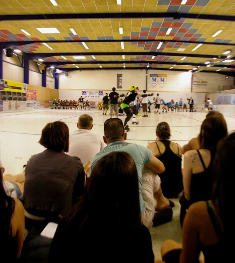 Le Montpellier Derby club recrute filles et garçons pour ses équipes de roller derby