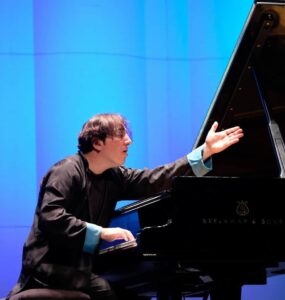 Le pianiste Fazil Say triomphe à l’Opéra Berlioz