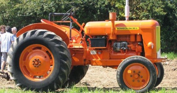 Montpellier : Un maire vosgien reçoit un PV pour son tracteur mal garé dans le centre-ville