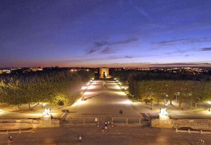 Montpellier : Une zone de video verbalisation mise en place sur l'avant-place royale du Peyrou