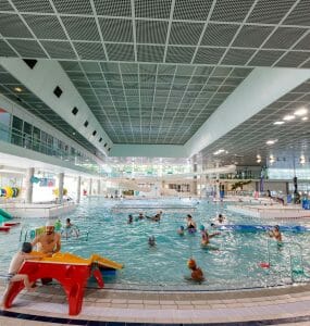 Vacances de la toussaint Montpellier : stages de natation et activités aquatiques dans les piscines de la métropole