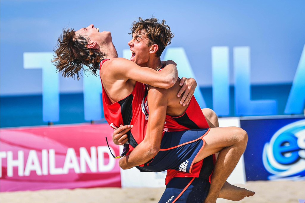 Beach Volley Montpellier : Arthur Canet et Téo Rotar sont Champions du Monde !
