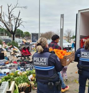 Nouvelle opération de démantèlement d'un marché sauvage de fruits et légumes ce matin à la Mosson