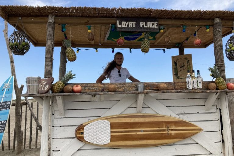 L'Oyat Plage : La Paillote Éco-Responsable sur la Plage de l'Espiguette 15 L'Oyat Plage